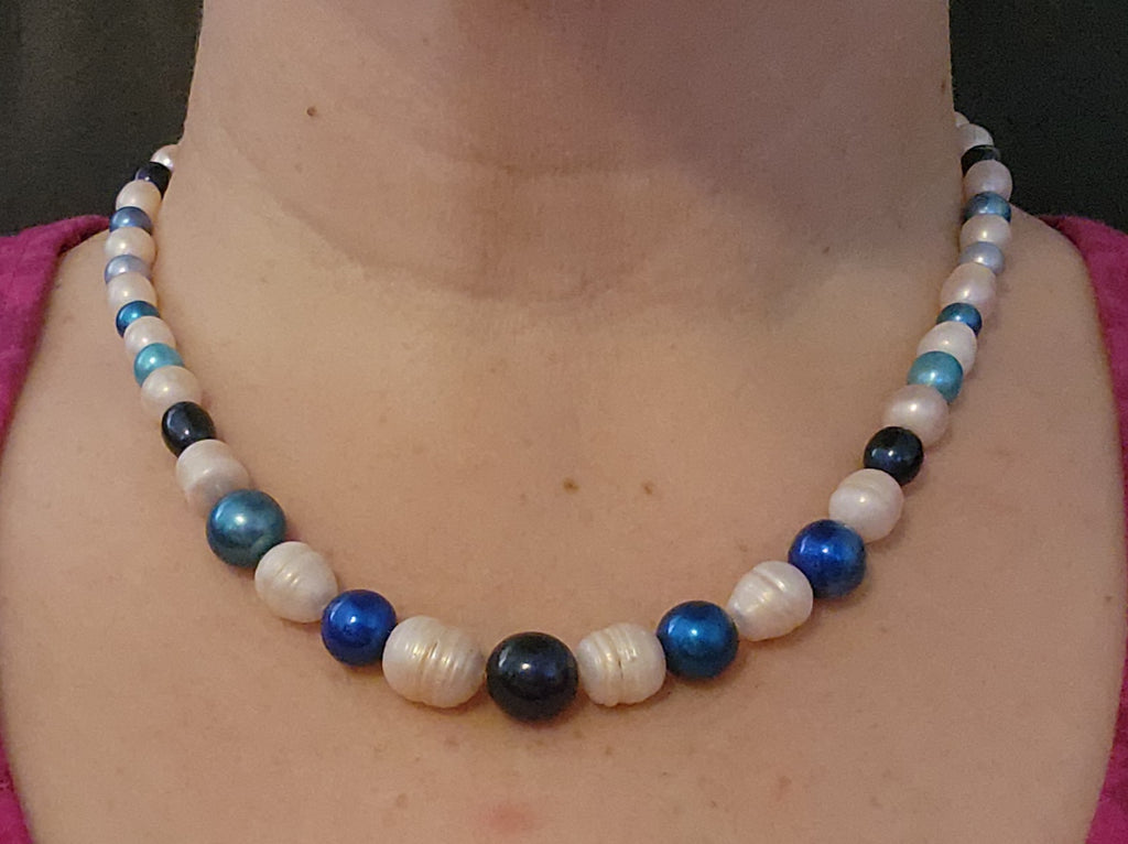 Royal Court King Oyster Opening