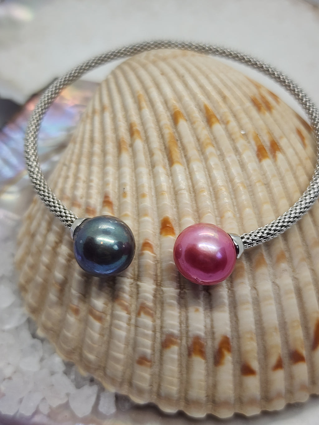 Edison Round Single Pearl Oyster Opening