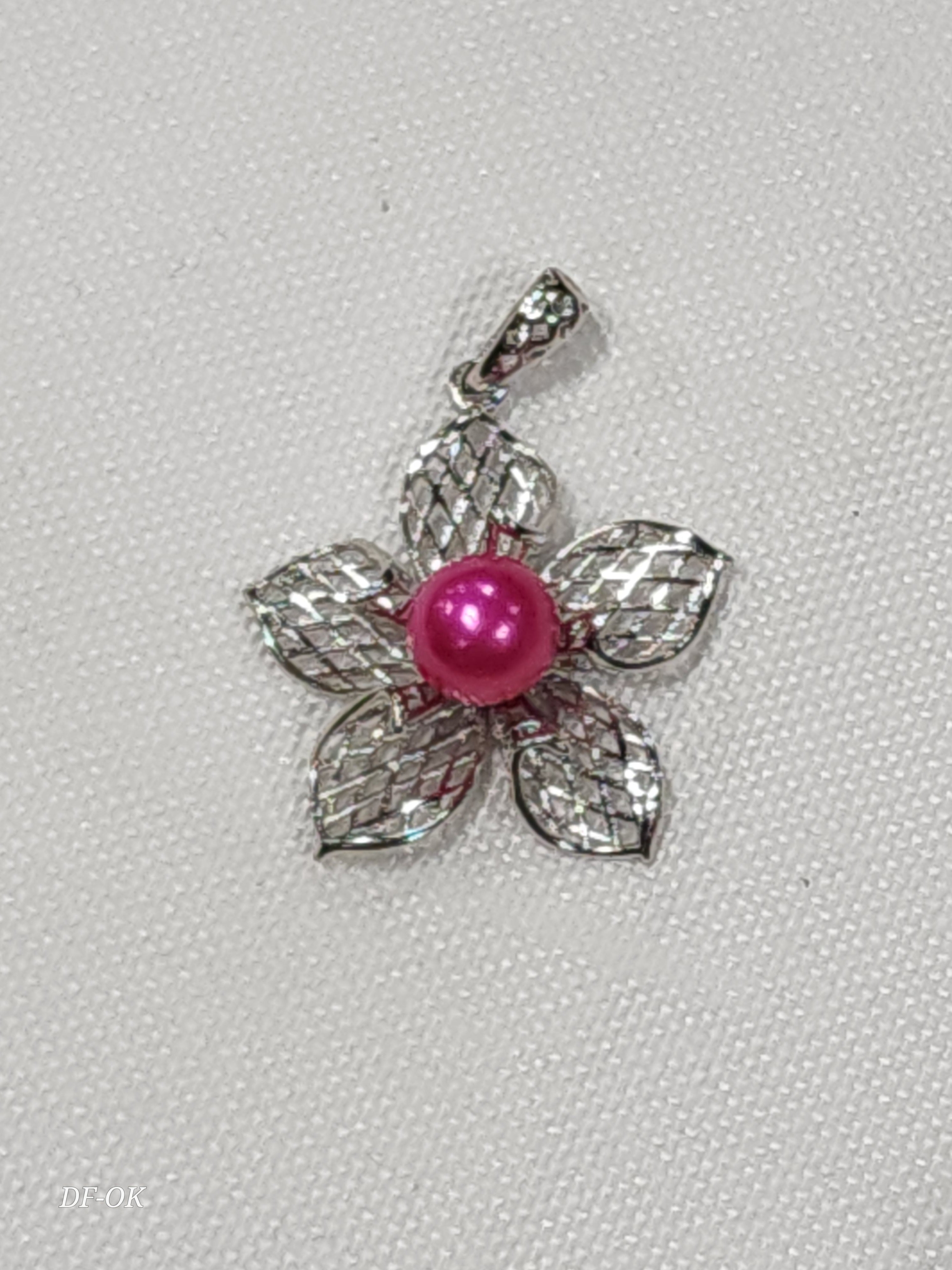 Lattice Flower Pendant
