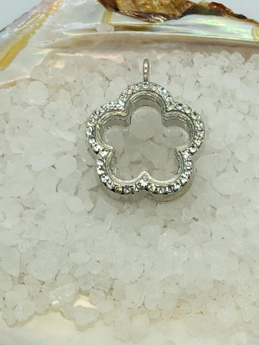 Flower Xlocket Pendant
