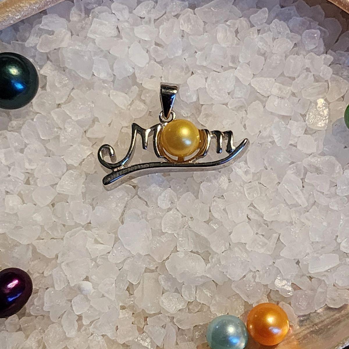 Mom Pendant Setting