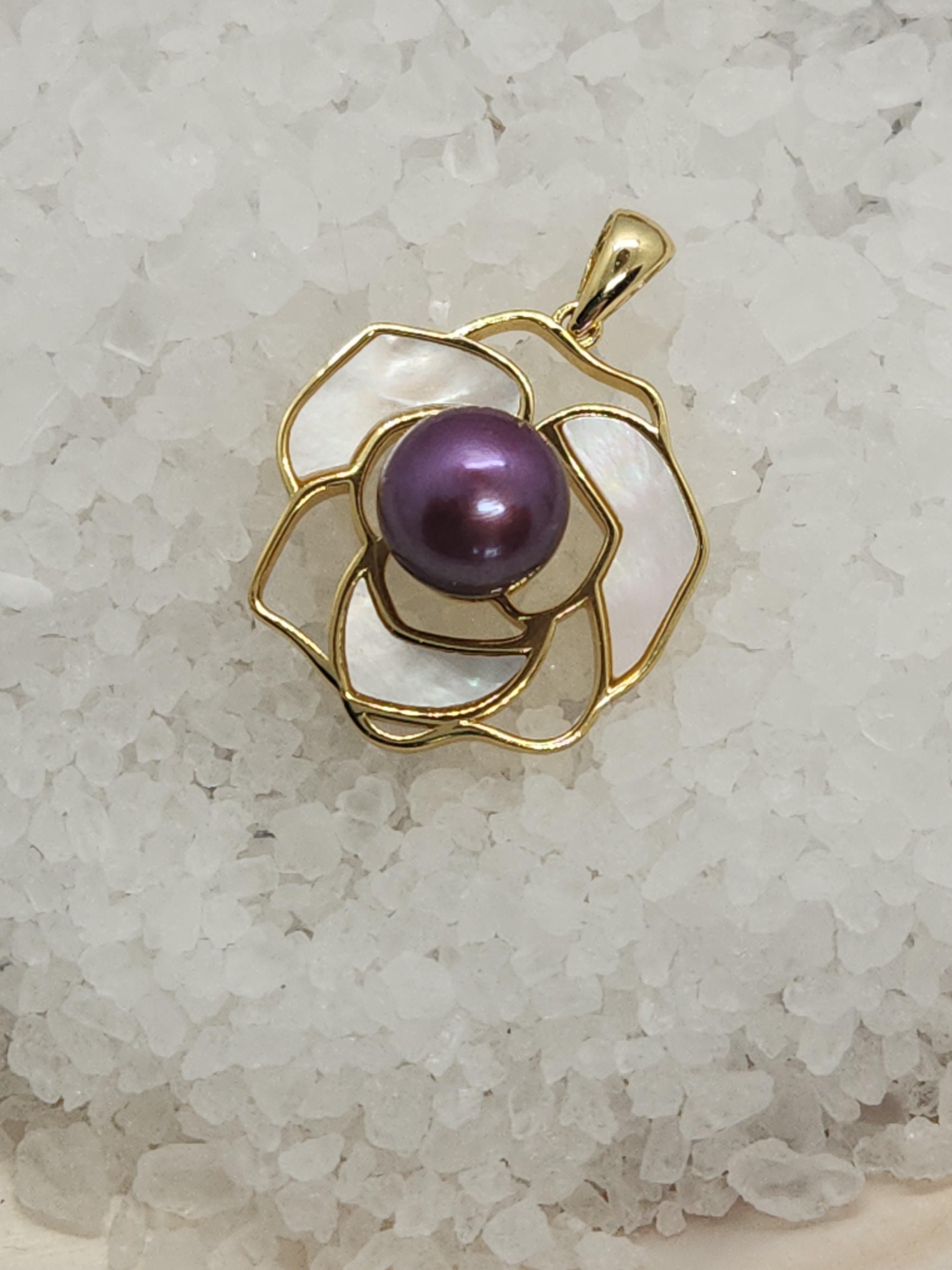 Mother Of Pearl Rose Pendant Setting