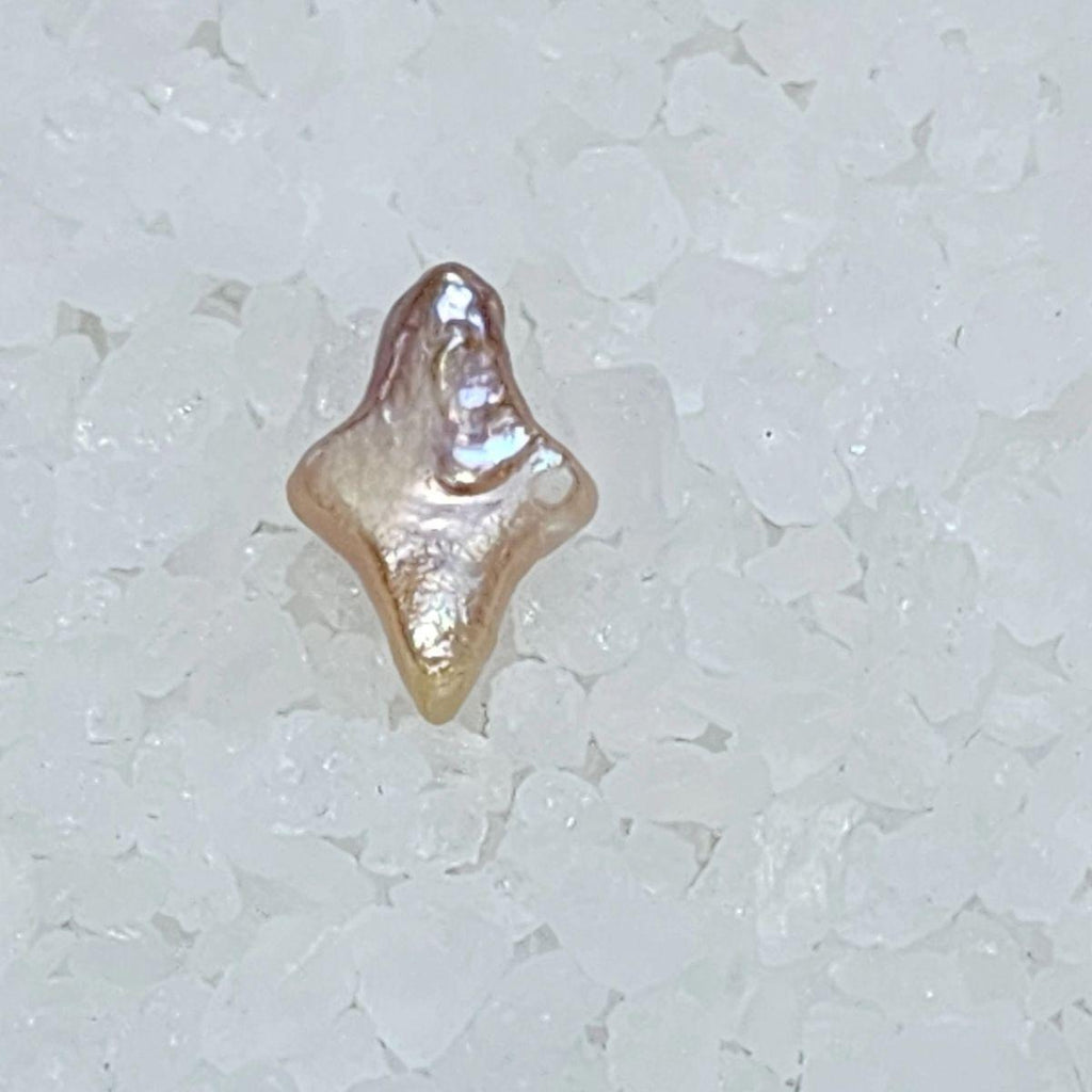 North Star Pearl Oyster Single