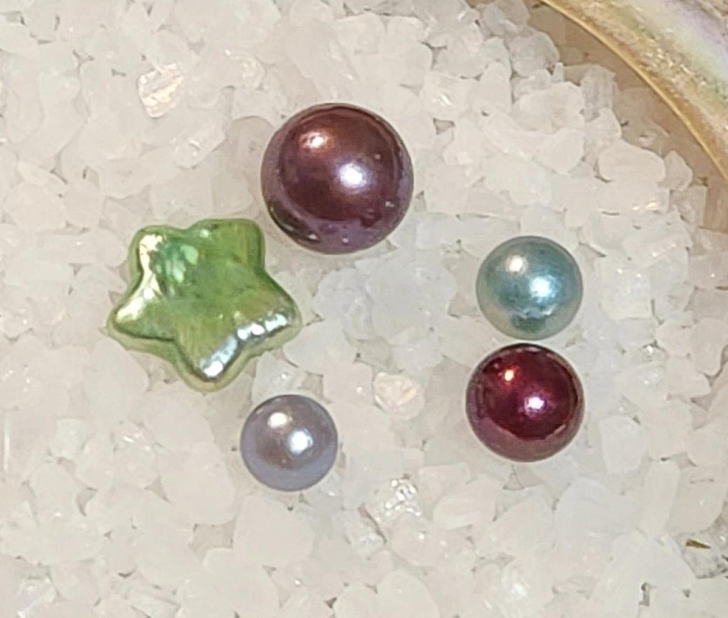 Pentuple Pearl Oyster Opening