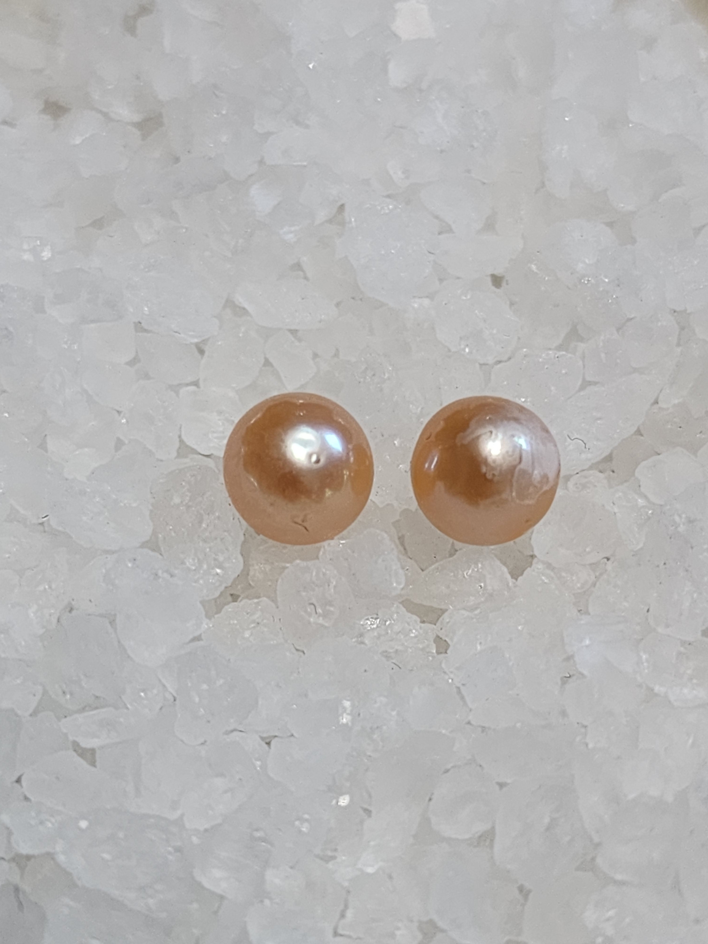 Edison Round Twin Pearl Oyster Opening