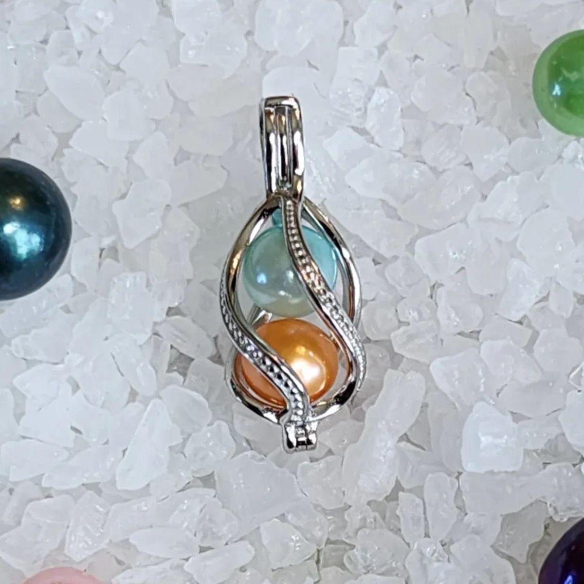 Twisted Teardrop Cages
